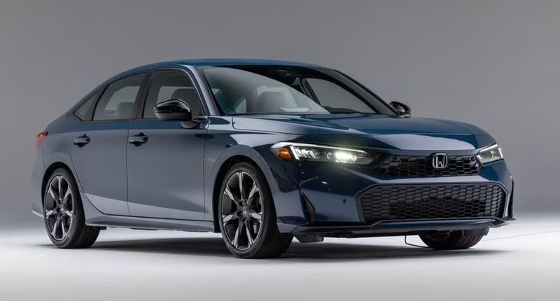 Chi tiết Honda Civic Hybrid 2025: Mẫu Civic phổ thông mạnh nhất từ trước đến nay