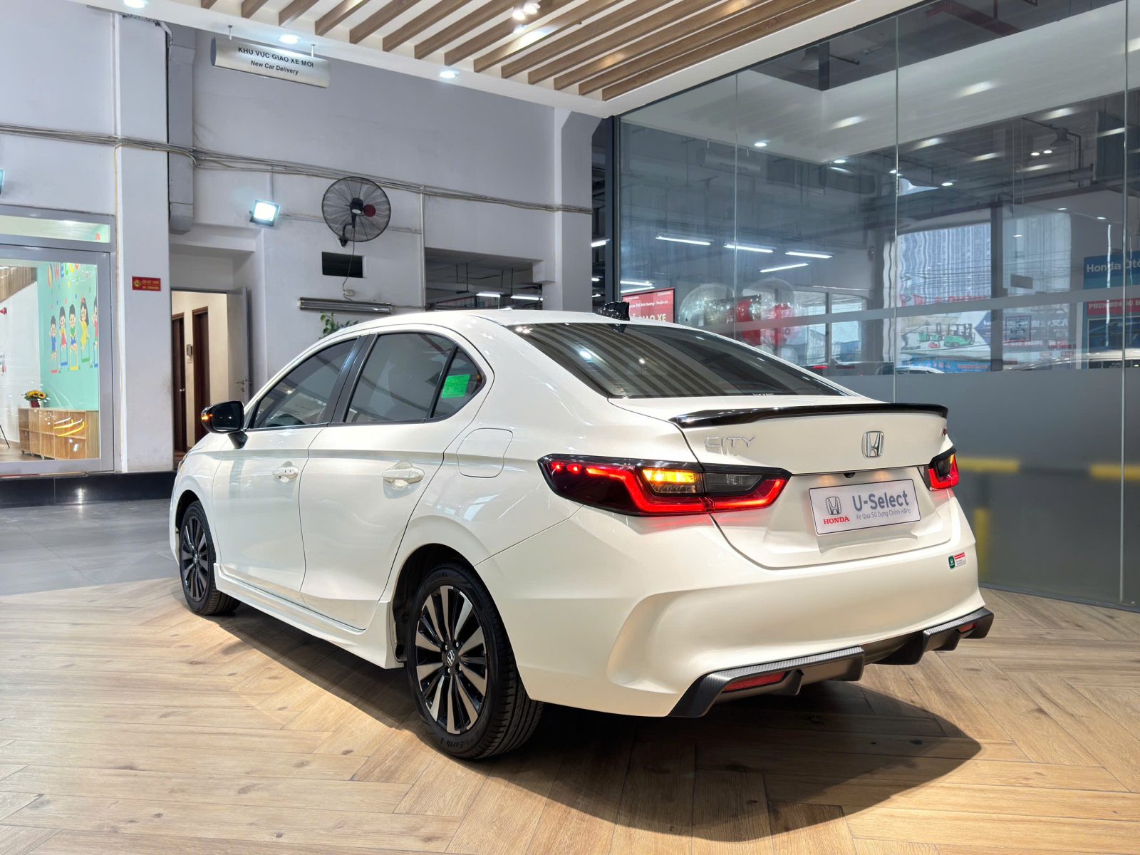 z7332914410866 c5764aea07a15ee903a97ff82f7d5042 🚗 BÁN HONDA CITY RS 2023 – XE LƯỚT CỰC ĐẸP – GIÁ TỐT 🚗